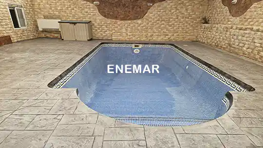 Hormigón impreso alrededor de la piscina